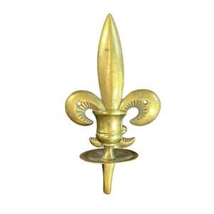 One Vintage Fritz-Brass Candle Stick Holder Wall Mount fleur-de-lis- some wear
